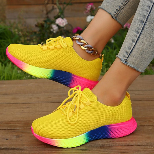 Chaussures en maille à lacets,