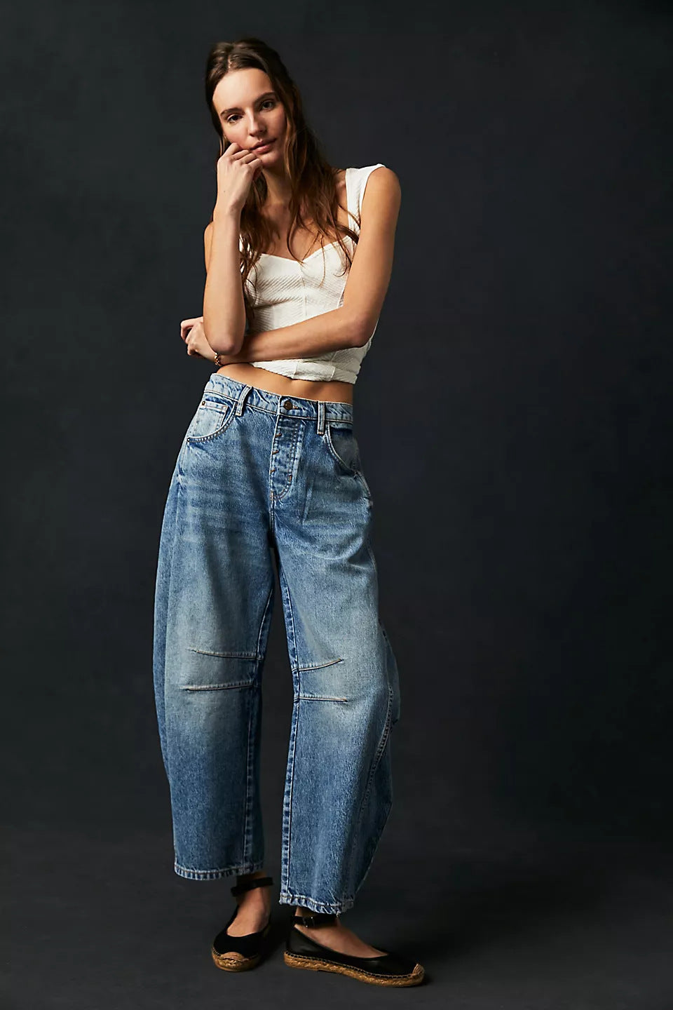 Jeans à taille moyenne, en forme de jambe large | en forme de taille moyenne | décontracté | taille moyenne