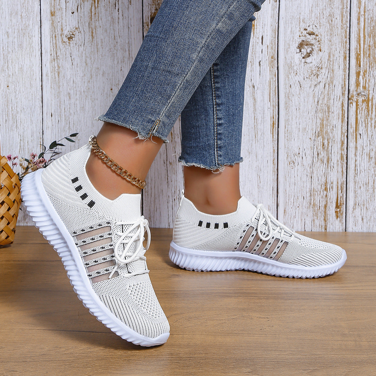Chaussures de sport à lacets,