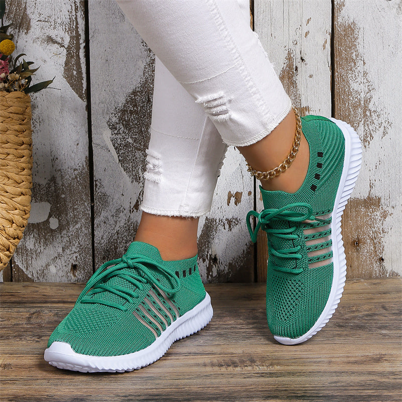 Chaussures de sport à lacets,