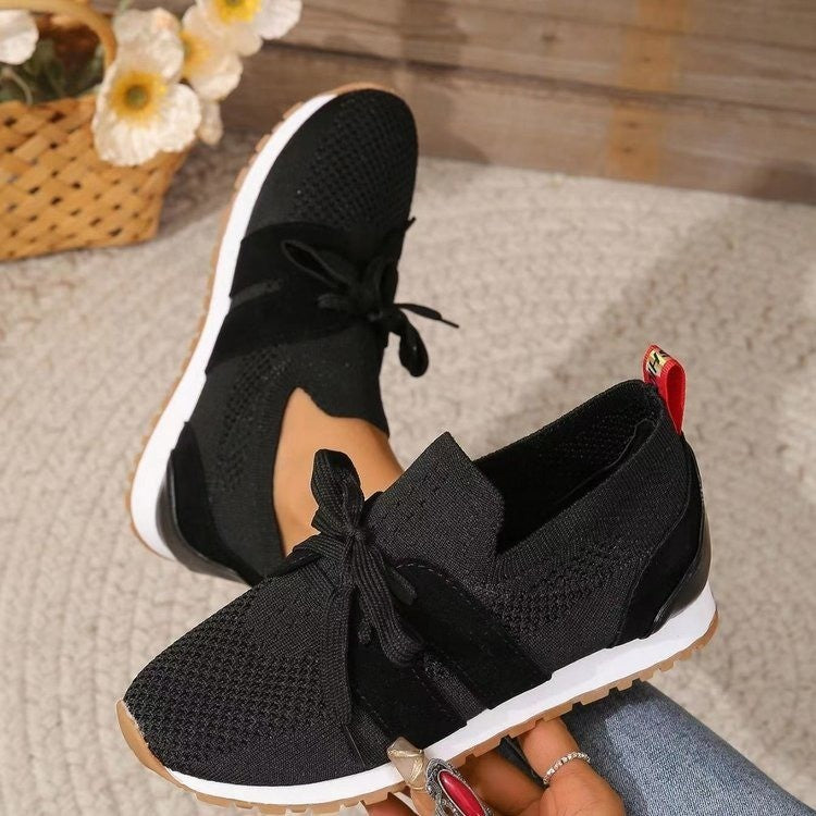 Chaussures plates à lacets,