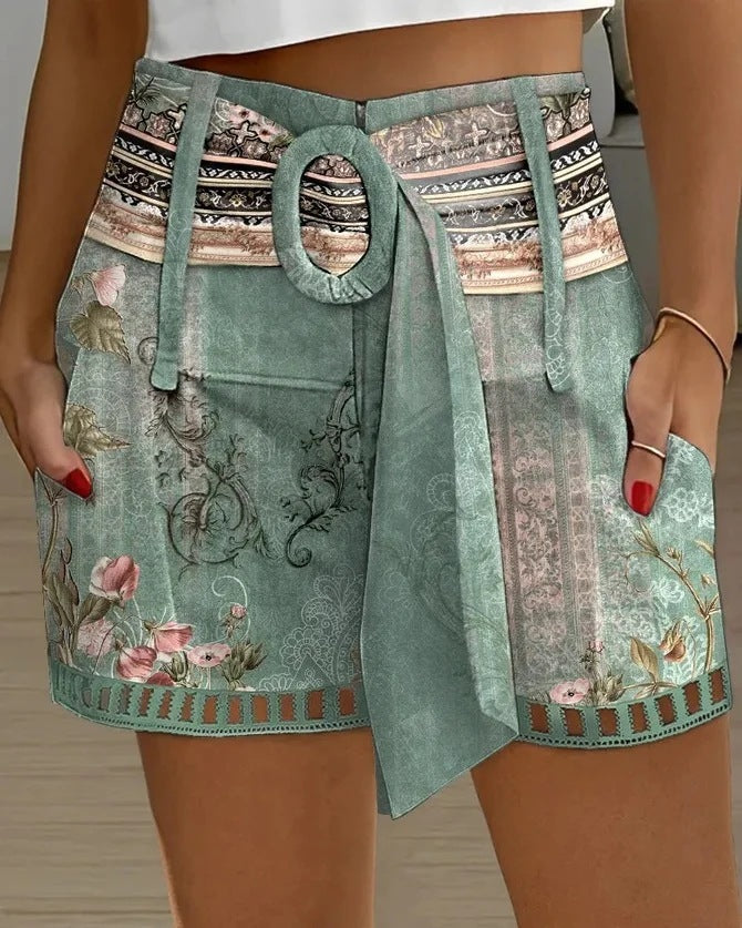 Shorts décontractés d'été avec couture en dentelle