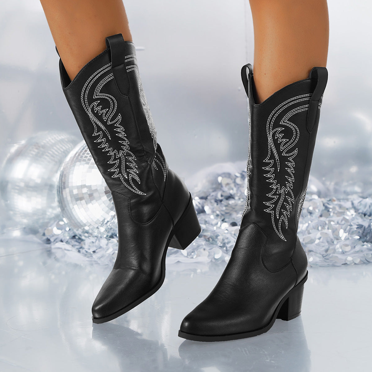 Bottes de chevalier blanches à la mode brodées bout pointu talon carré bottes western mi-mollet chaussures d'hiver pour femmes