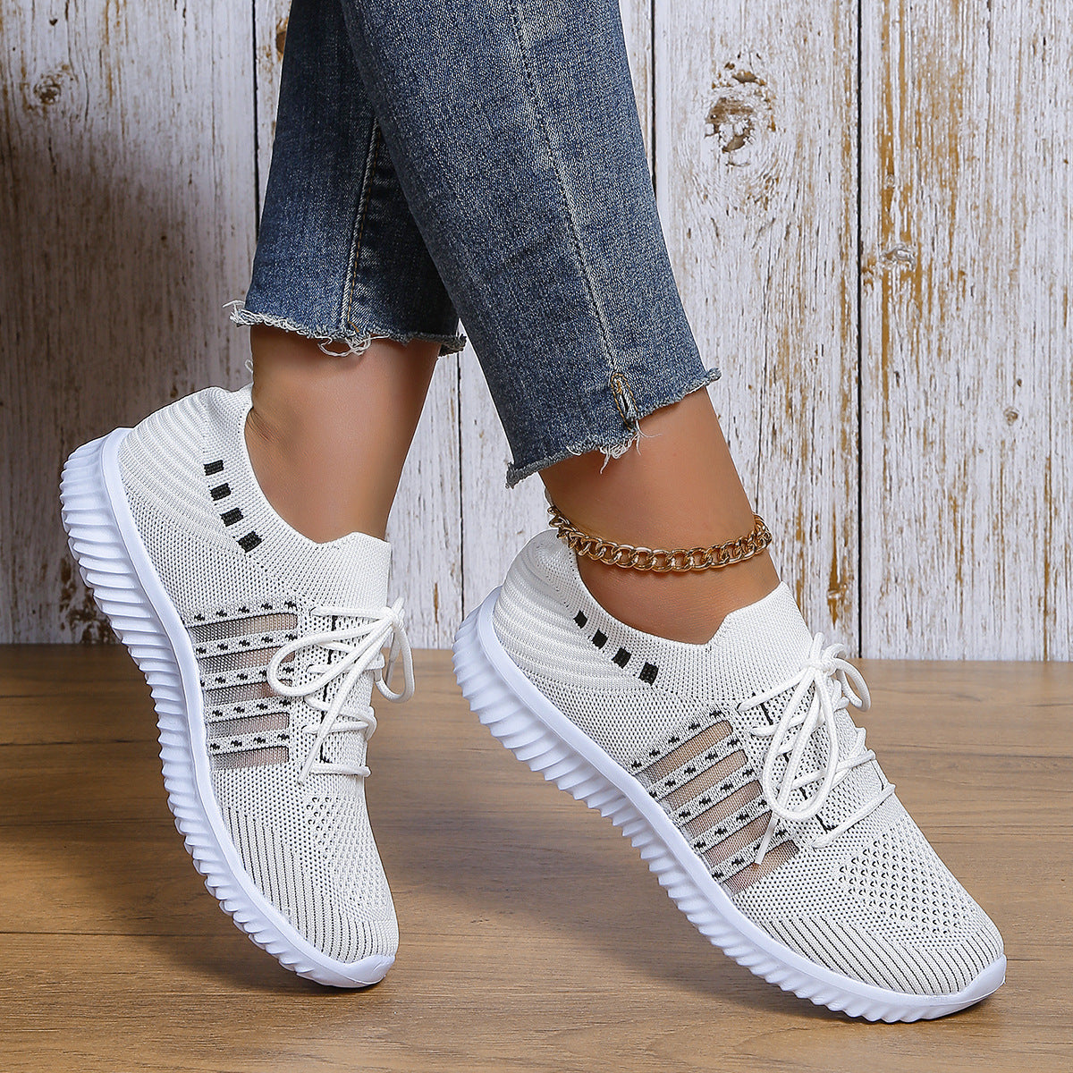 Chaussures de sport à lacets,