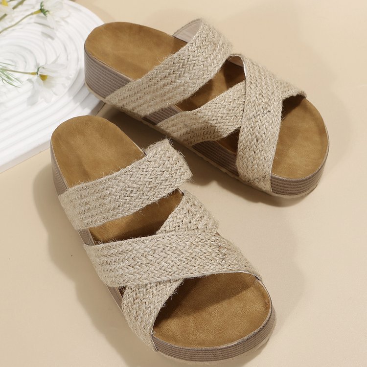 Pantoufles à bandoulière tissées sandales à plateforme d'été chaussures de plage plates pour femmes