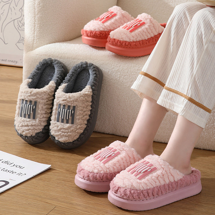 Nouvelle couleur assortie à l'agneau pantoufles d'intérieur Couple antidérapant de plancher de chambre à coucher chaussures de maison chaudes d'hiver pour femmes hommes