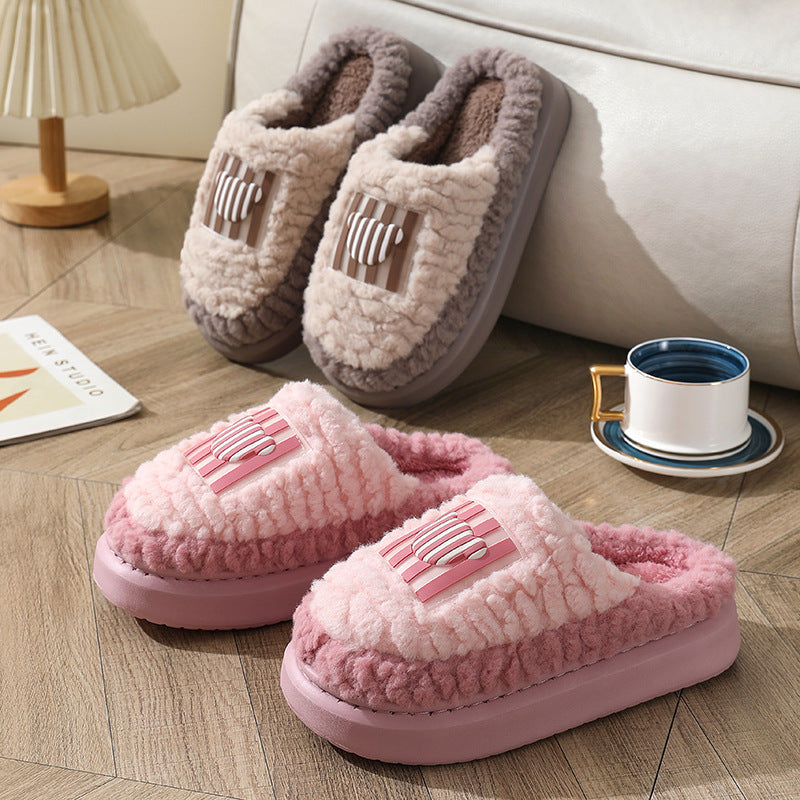 Nouvelle couleur assortie à l'agneau pantoufles d'intérieur Couple antidérapant de plancher de chambre à coucher chaussures de maison chaudes d'hiver pour femmes hommes